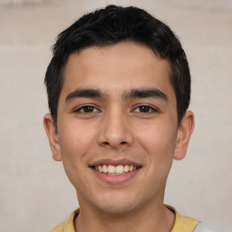 Kevin, 32